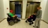 Problémový schůdek, lepší výtah: nové metro testovali také vozíčkáři