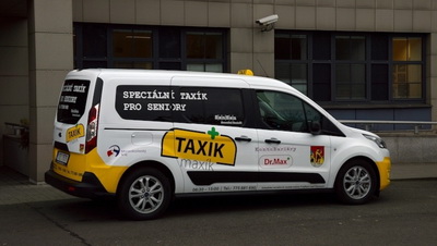 Taxík Maxík pro seniory a lidi s handicapem